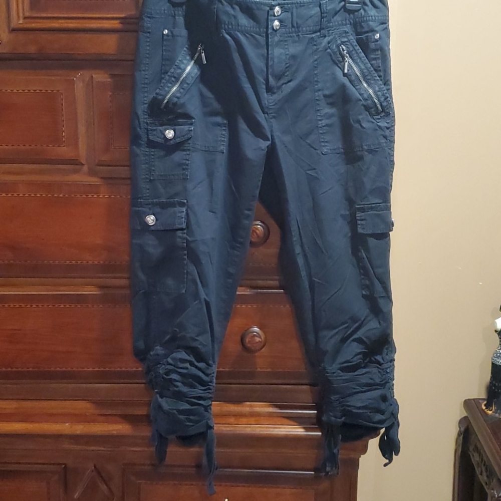 Inc capris